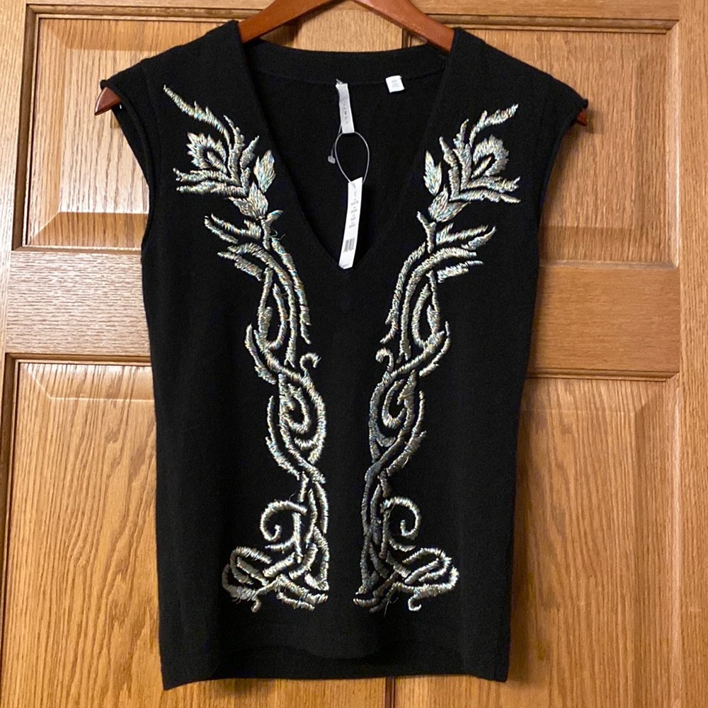 IISLI Tattoo T 100% Cashmere Size Small Petite